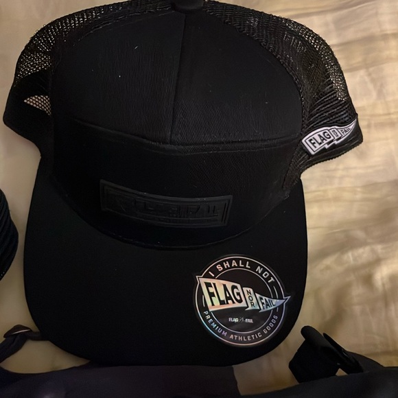 Caps - Picture 6 of 6